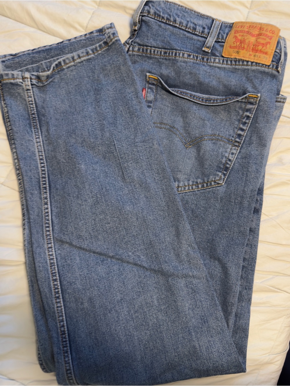 Levi's 505 Men's Classic Blue Straight Jeans with Signature Patch W40L32
